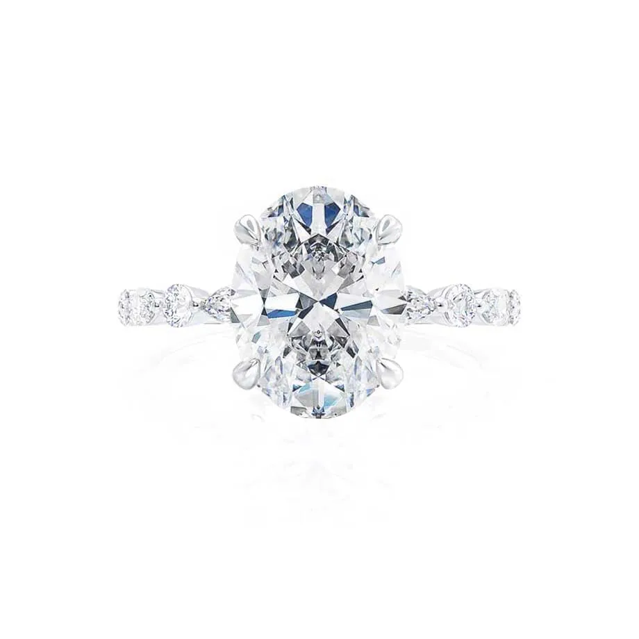 ALLURE - Oval Lab Diamond Platinum Scatter Ring