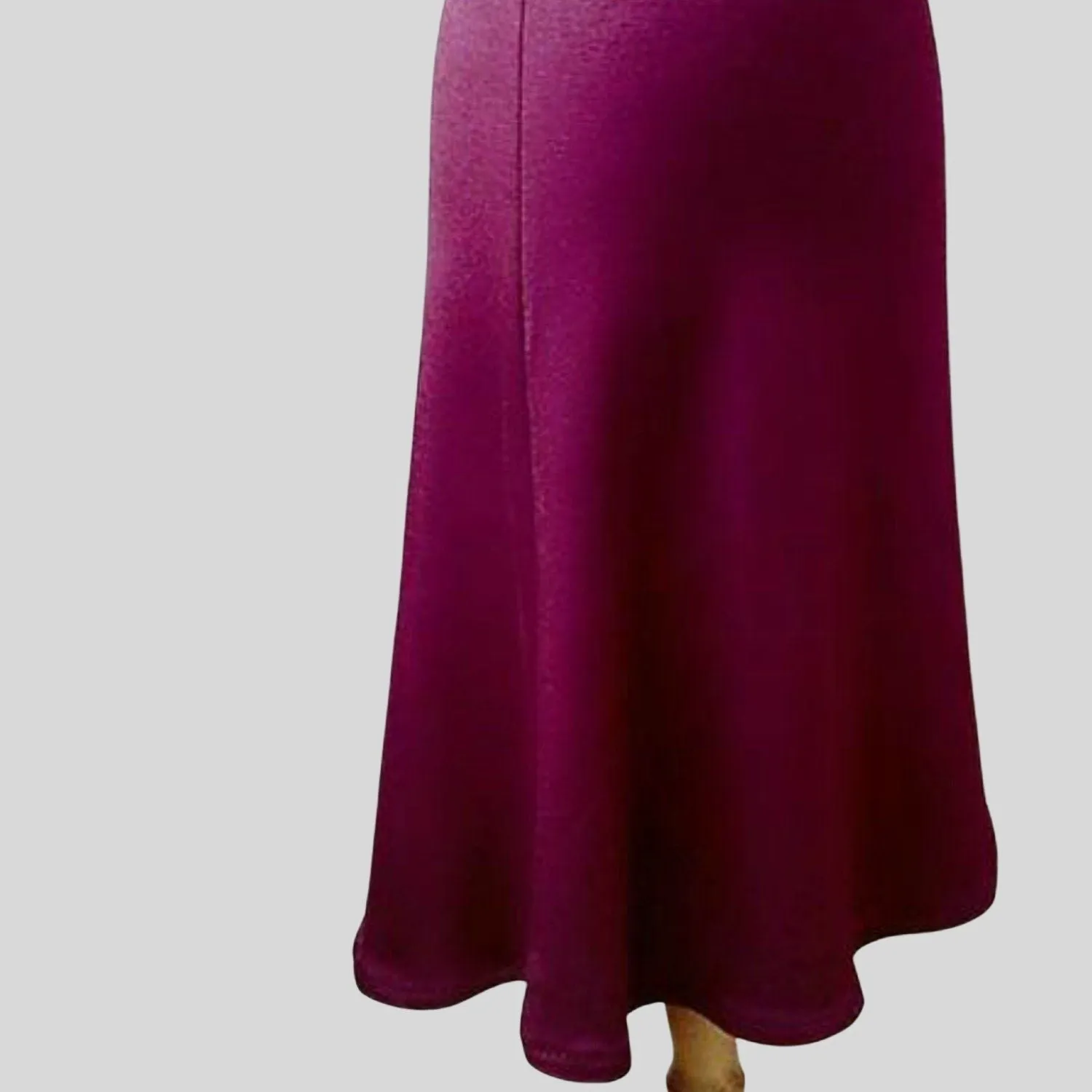 Below knee tulip skirt in organic cotton