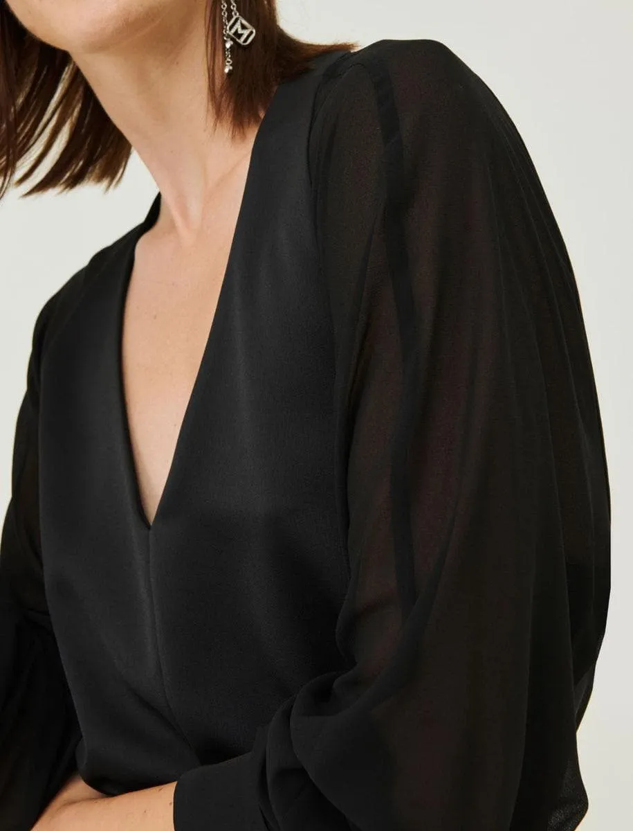 Blusa scollo a v in satin