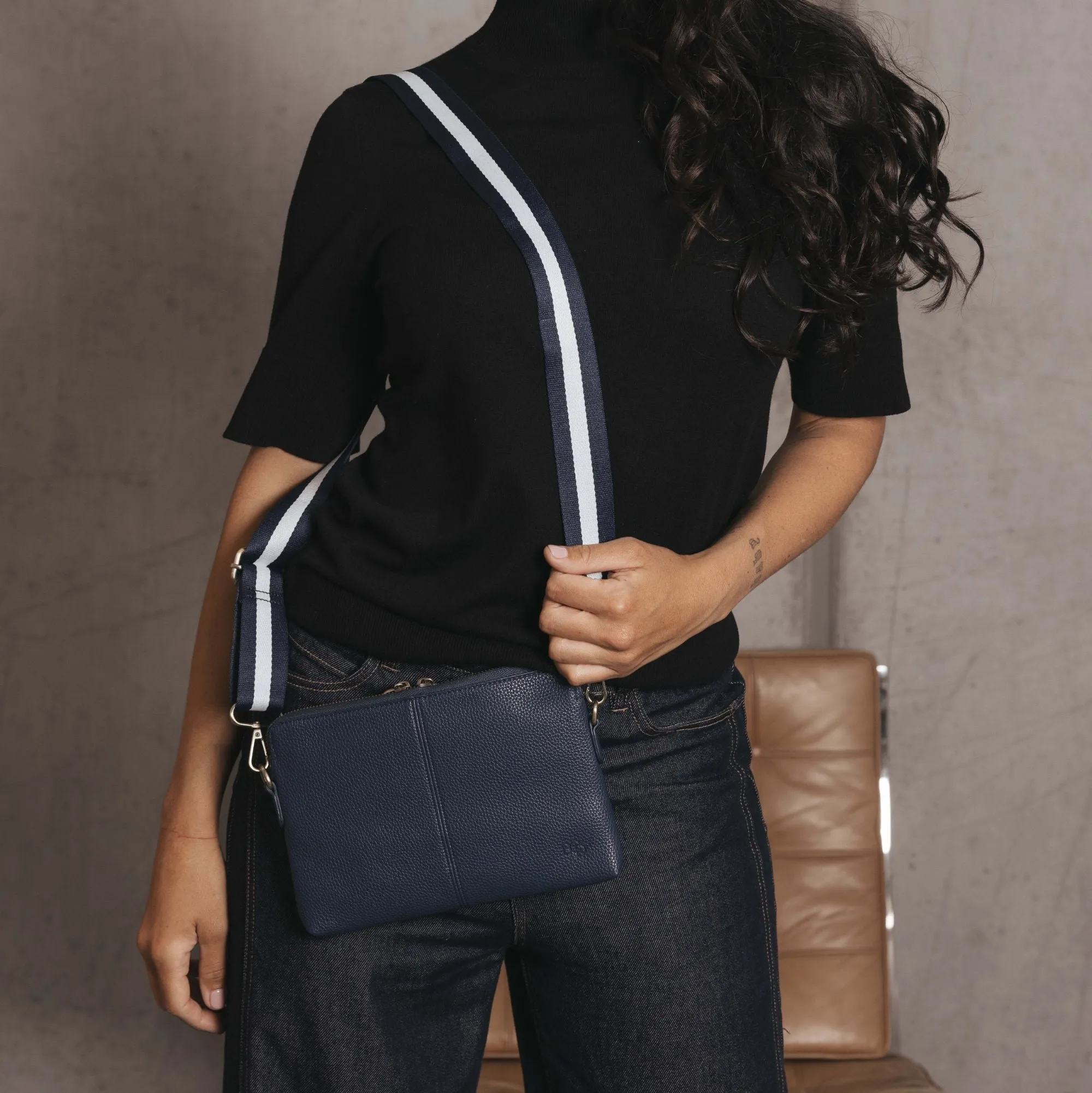 Kiara Navy Crossbody/Clutch