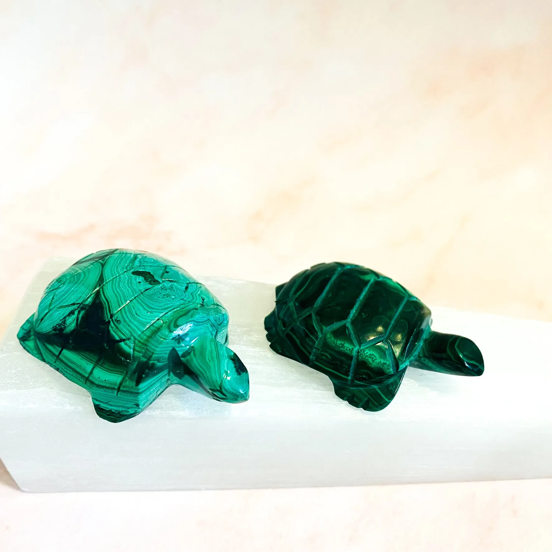 Malachite Crystal  Turtle, Genuine Crystal Turtle, Polished Gemstone Carvings, Good Luck Gifts, Handmade Decor, 2.4 x1.6 inch,Turtle Carving