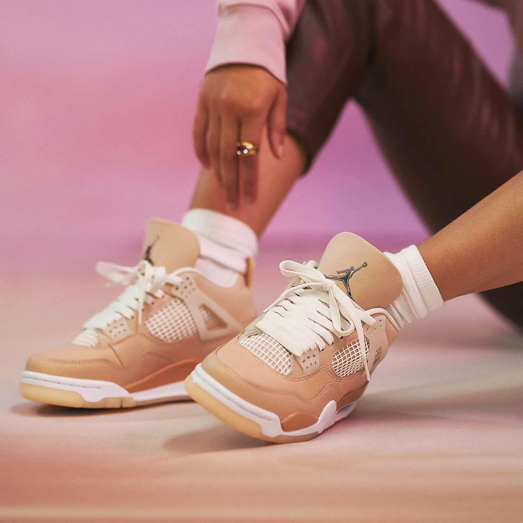 Wmns Air Jordan 4 Retro Shimmer