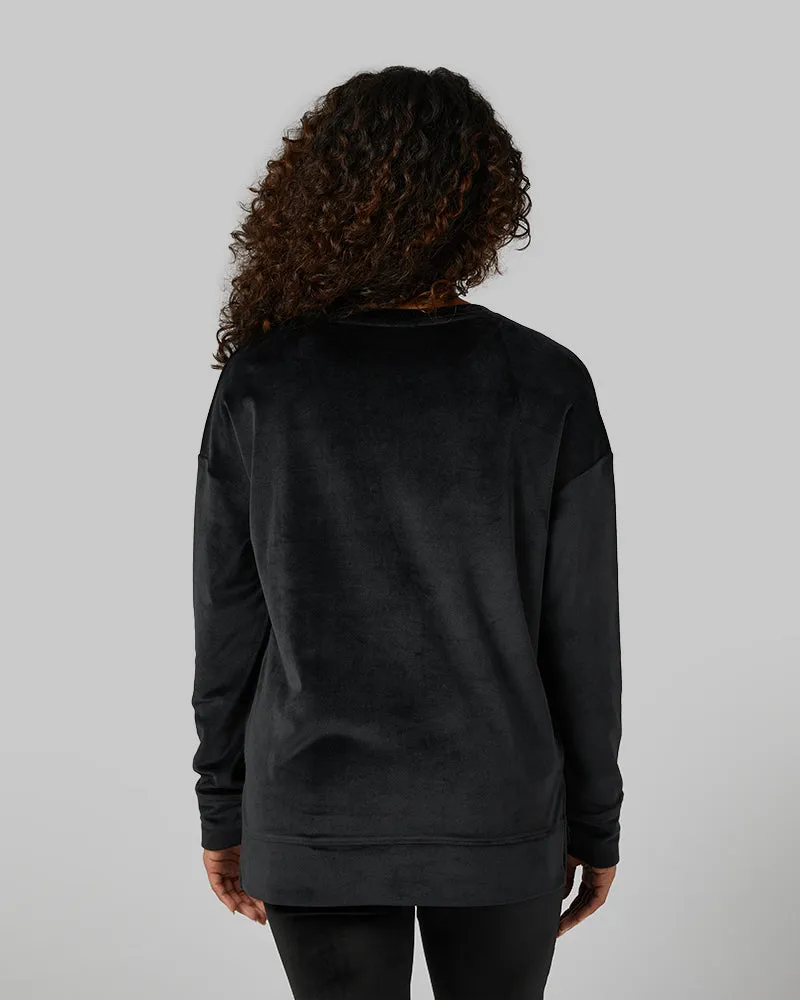 WOMEN'S SOFT VELOUR CREW TOP